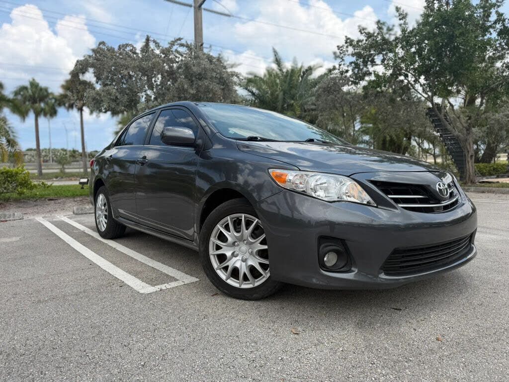 2013 TOYOTA Corolla