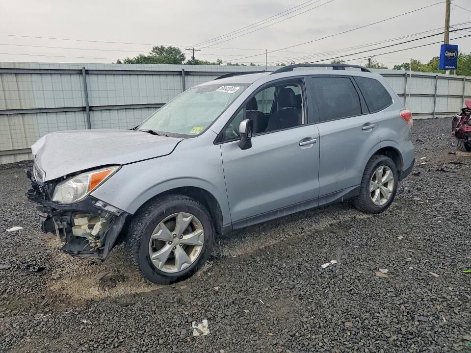2015 SUBARU Forester