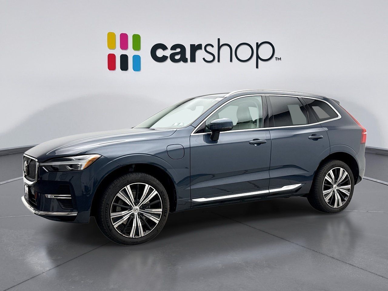2022 VOLVO XC60