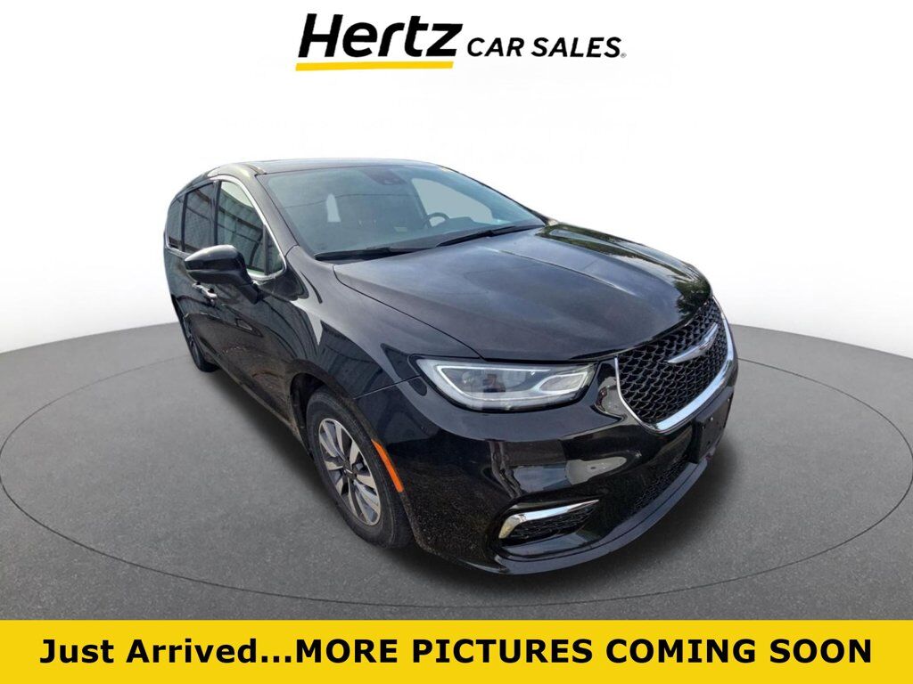 2023 CHRYSLER Pacifica