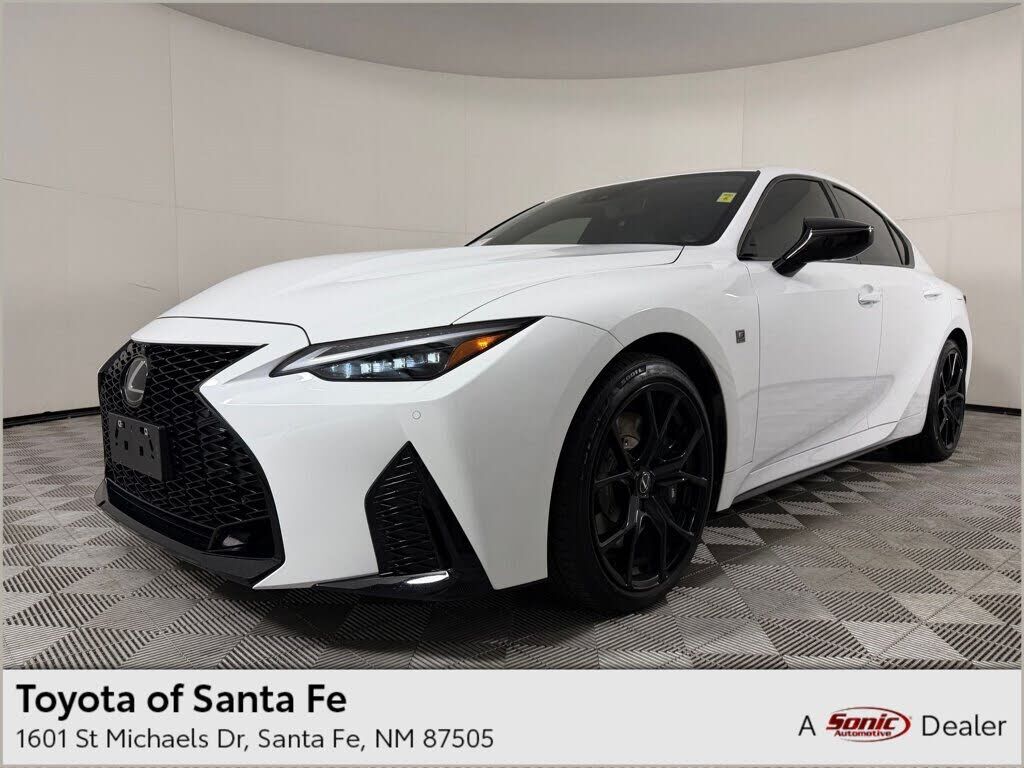 2025 LEXUS IS