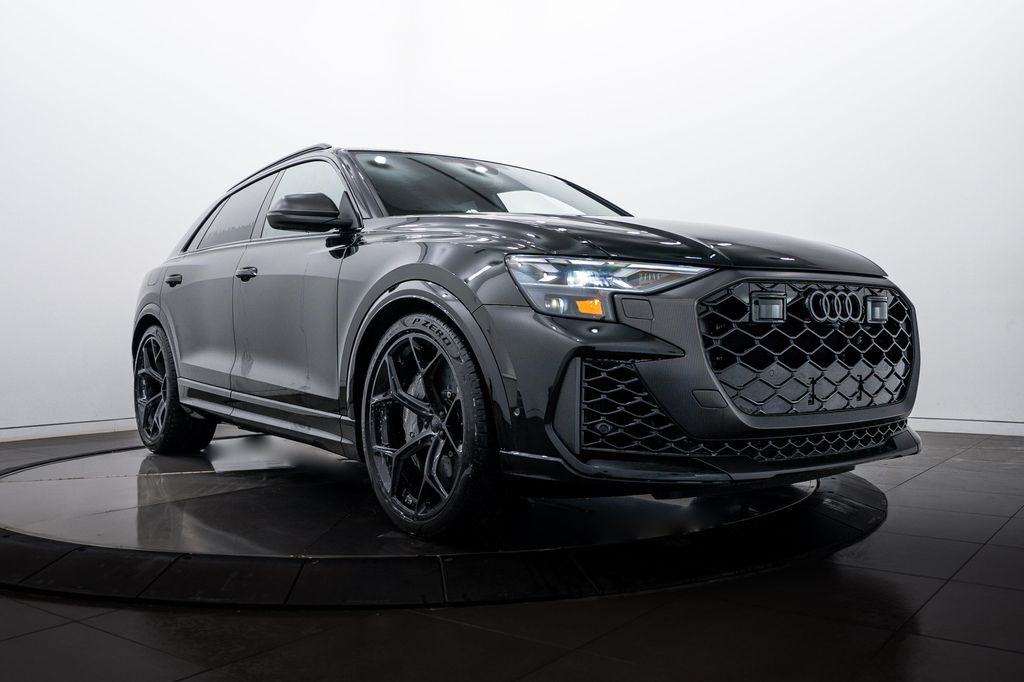 2026 AUDI RS Q8