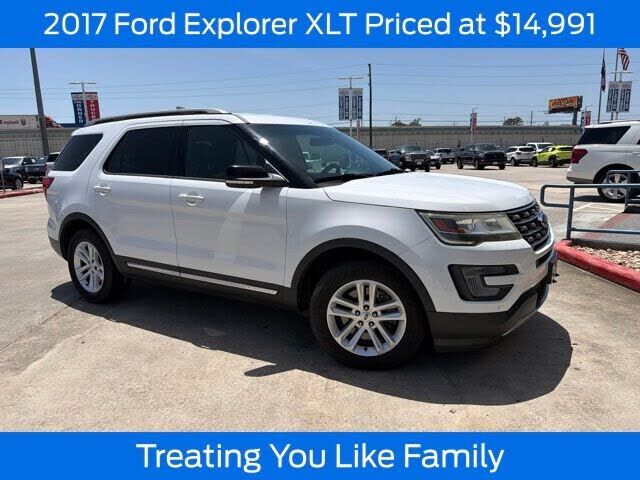2017 FORD Explorer