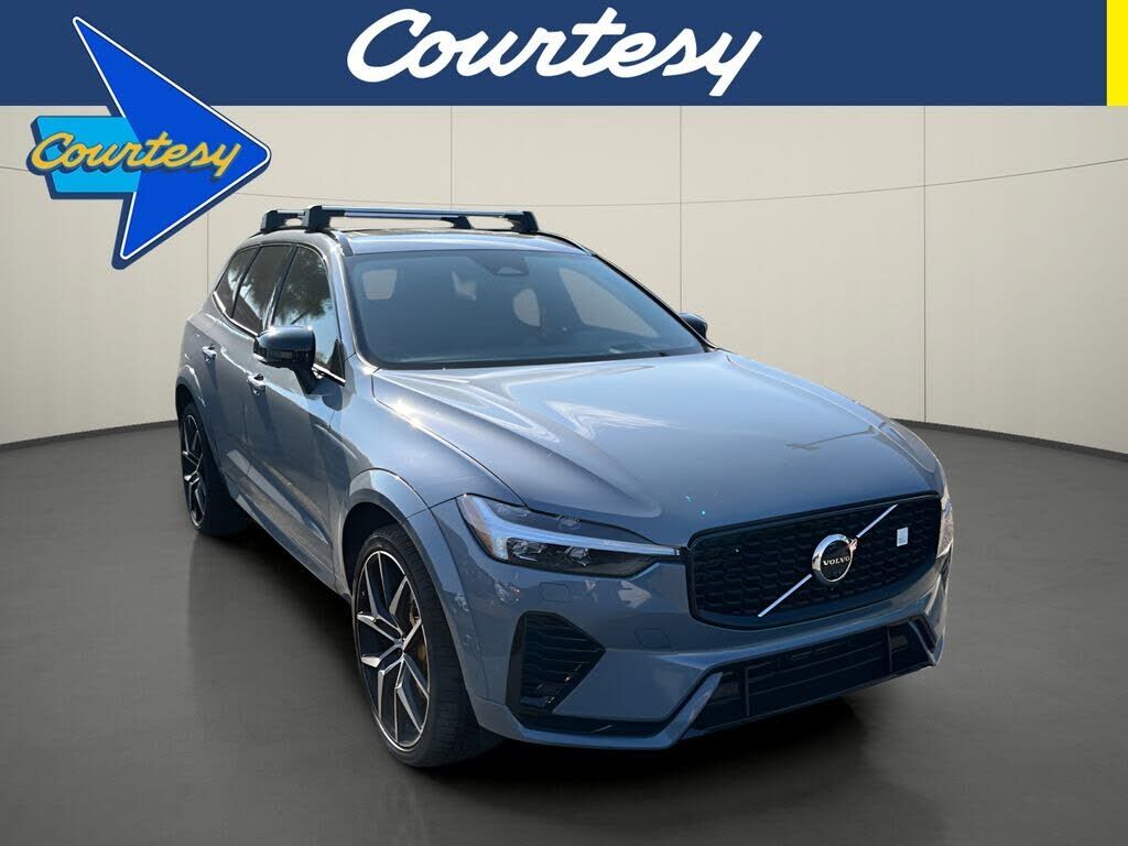 2022 VOLVO XC60