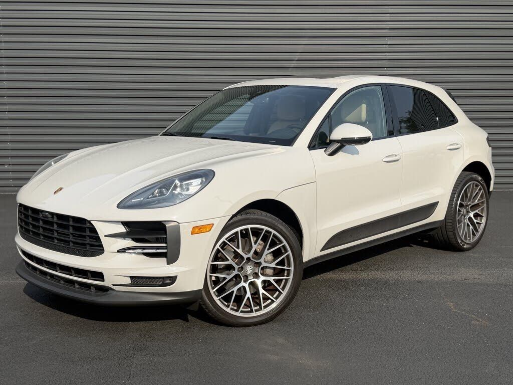 2021 PORSCHE Macan