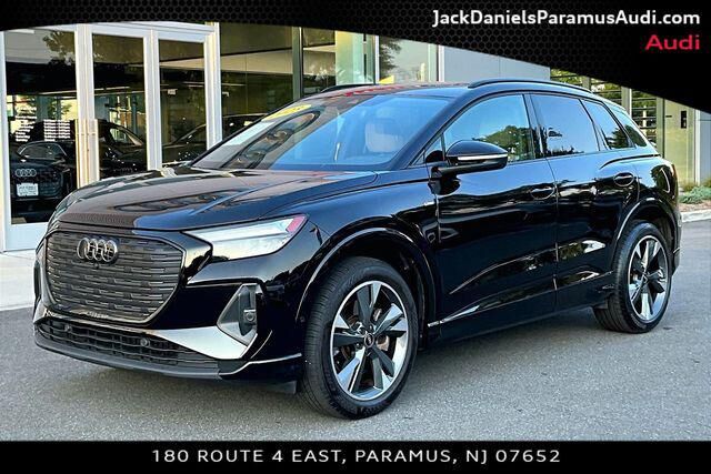 2023 AUDI Q4