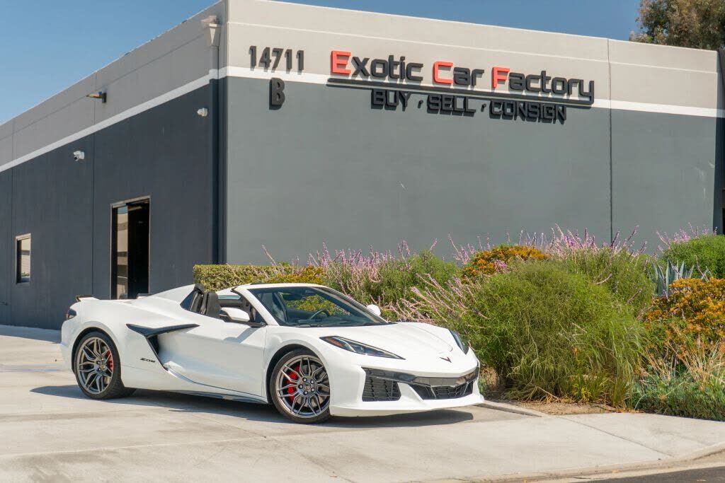 2025 CHEVROLET Corvette