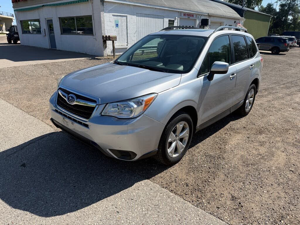 2015 SUBARU Forester