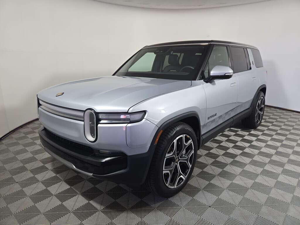 2025 RIVIAN R1S