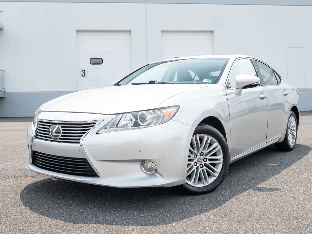 2013 LEXUS ES