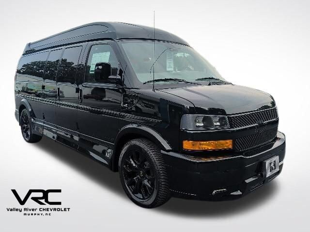 2026 CHEVROLET Express