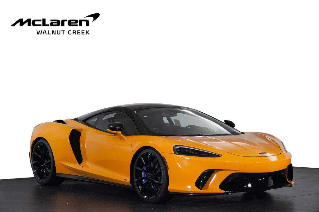 2026 MCLAREN GTS