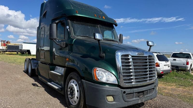 2015 FREIGHTLINER Cascadia