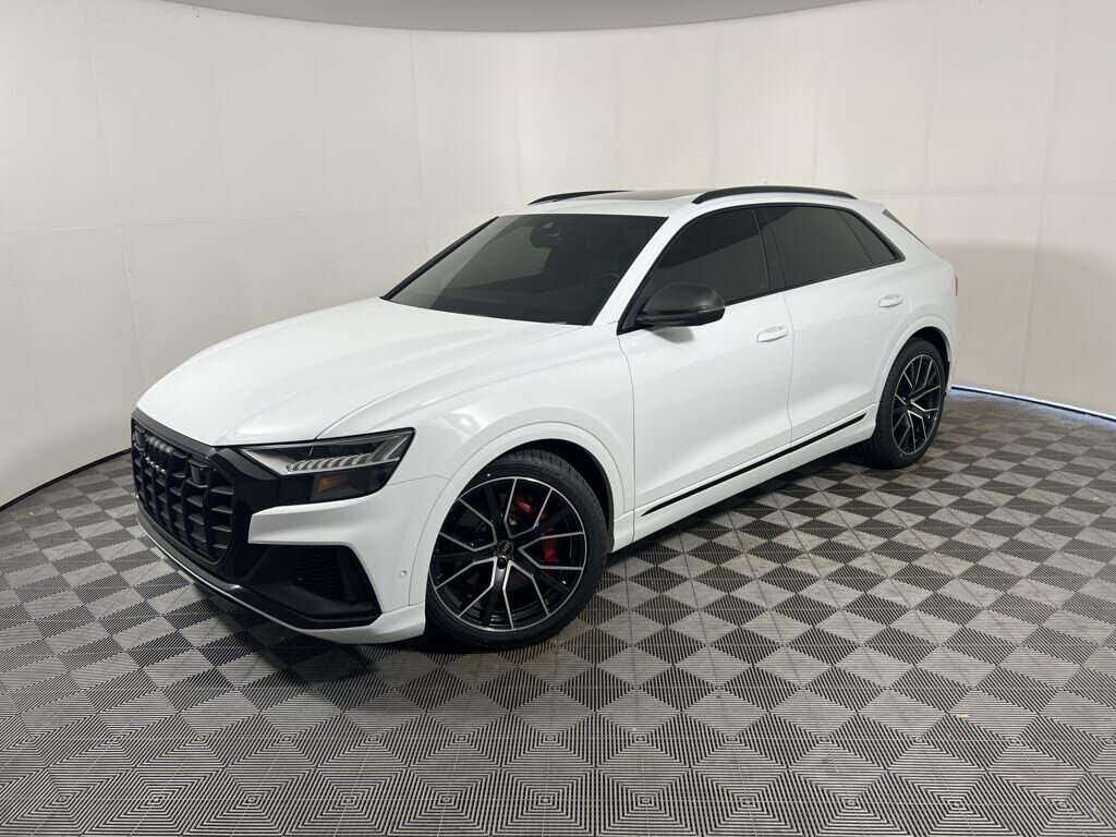 2022 AUDI SQ8