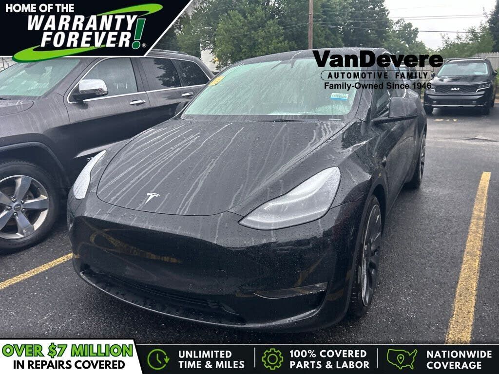 2022 TESLA Model Y