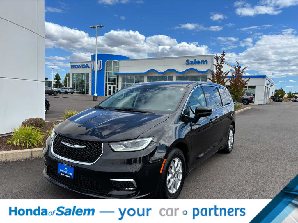 2023 CHRYSLER Pacifica