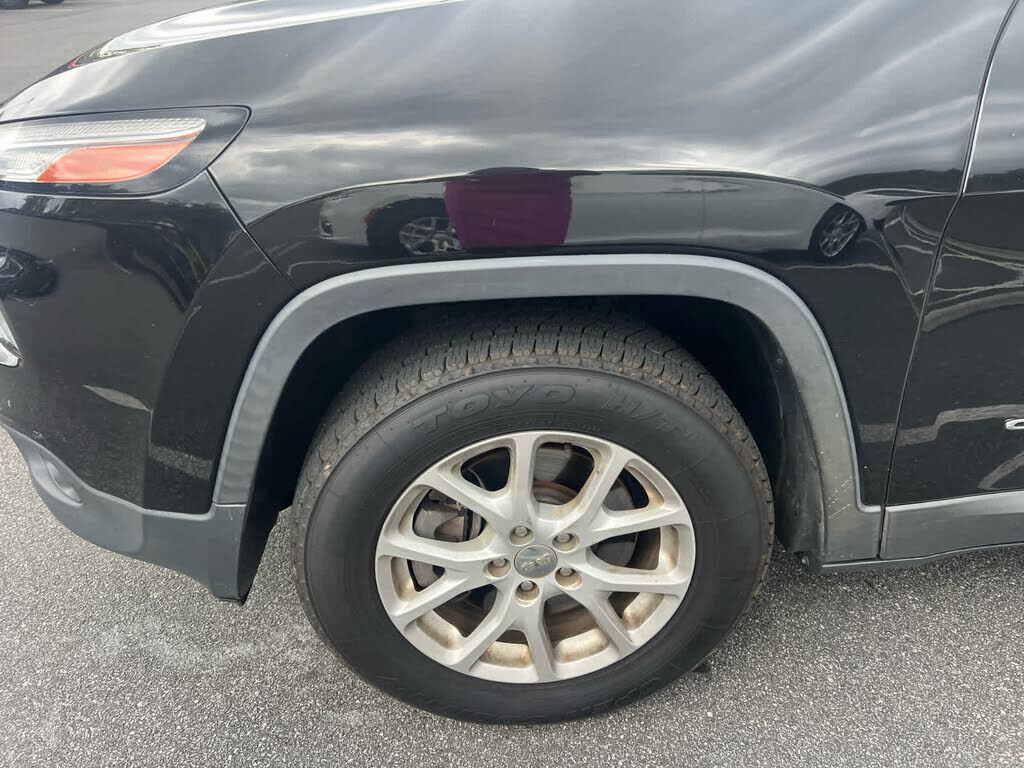 2017 JEEP Cherokee