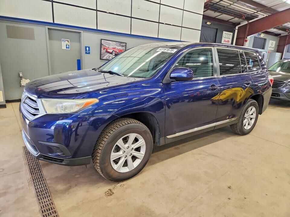 2013 TOYOTA Highlander