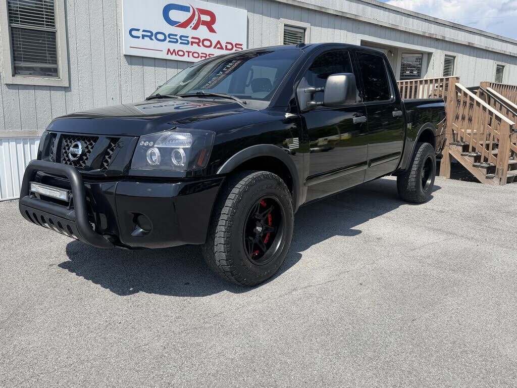2011 NISSAN Titan