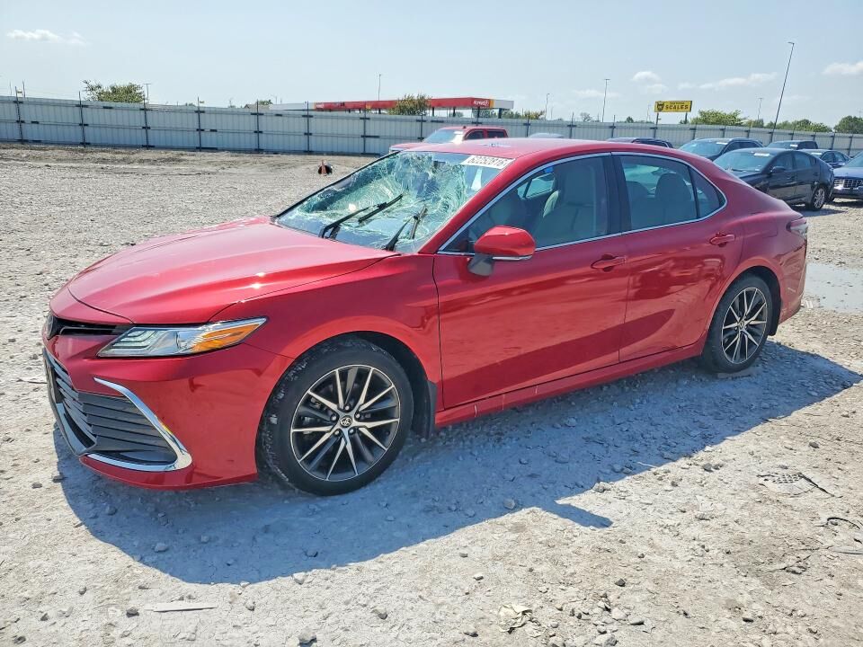 2023 TOYOTA Camry