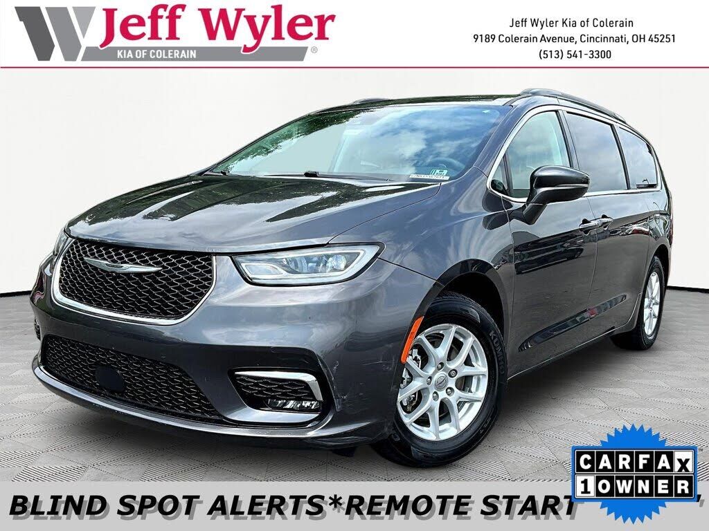 2022 CHRYSLER Pacifica