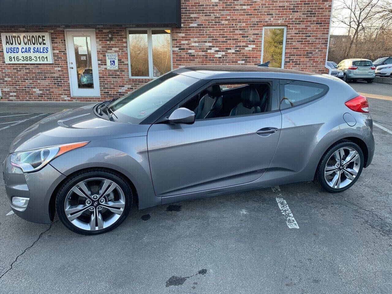 2012 HYUNDAI Veloster
