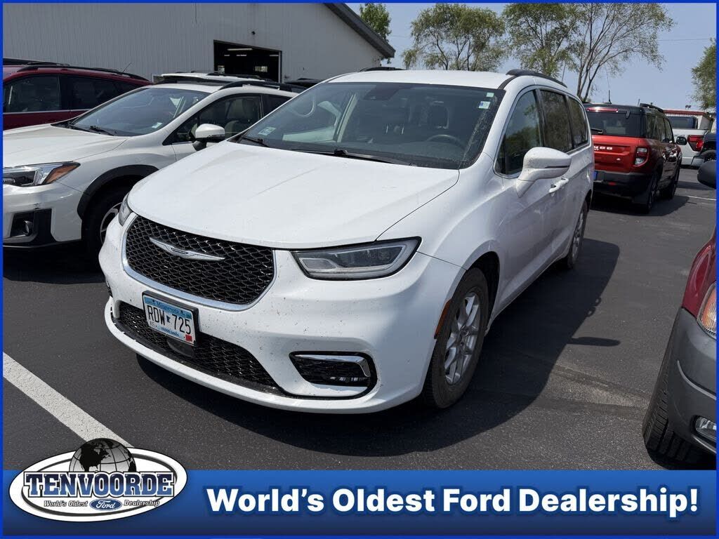 2022 CHRYSLER Pacifica