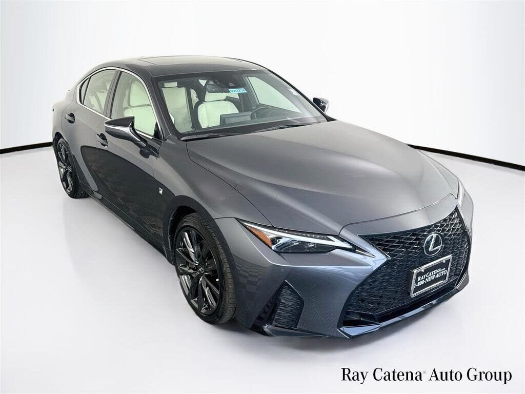 2021 Lexus IS