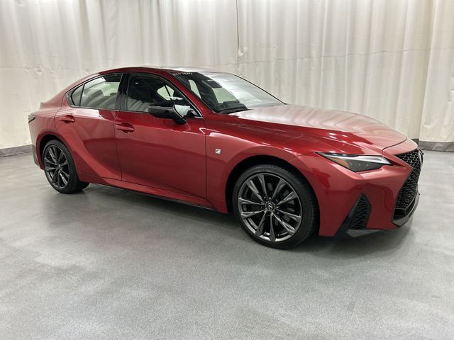 2025 LEXUS IS