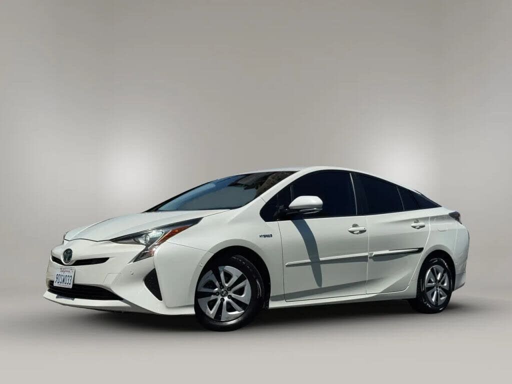 2017 TOYOTA PRIUS