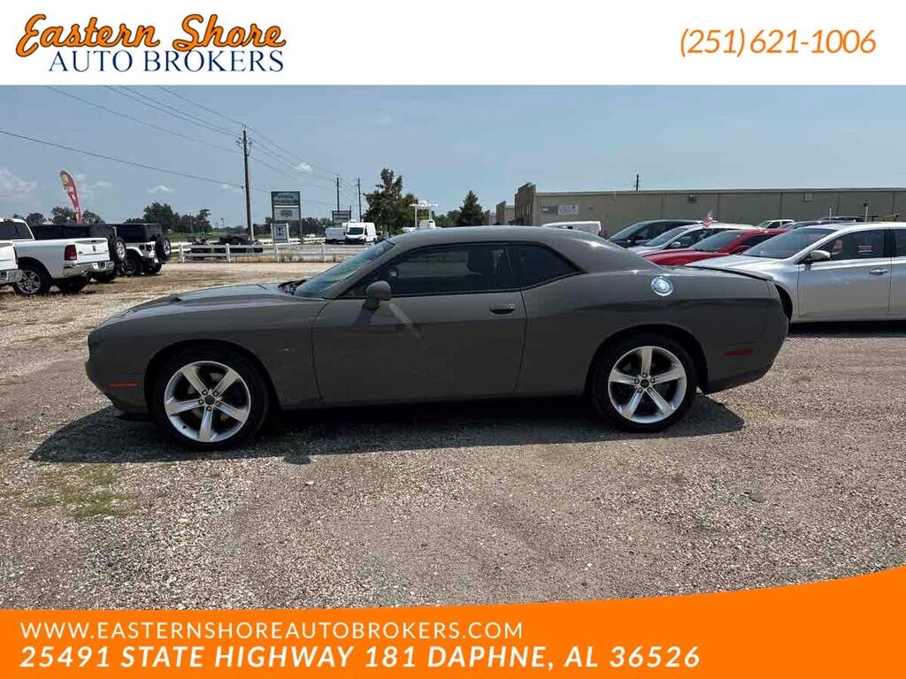 2017 DODGE Challenger