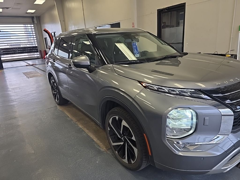 2023 MITSUBISHI Outlander