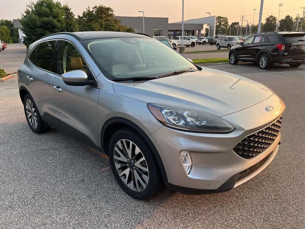 2022 FORD Escape