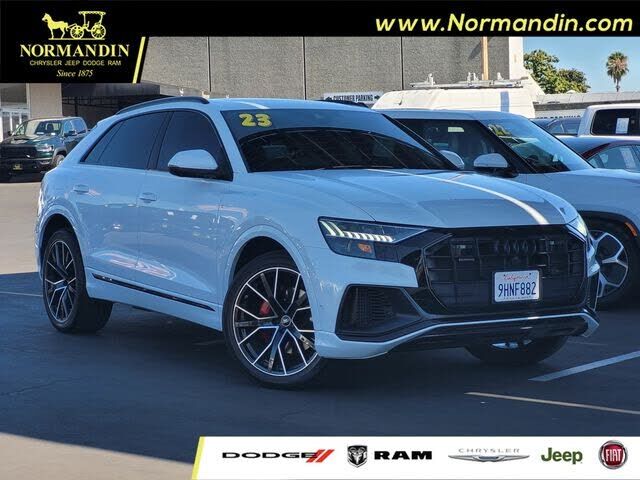 2023 AUDI Q8
