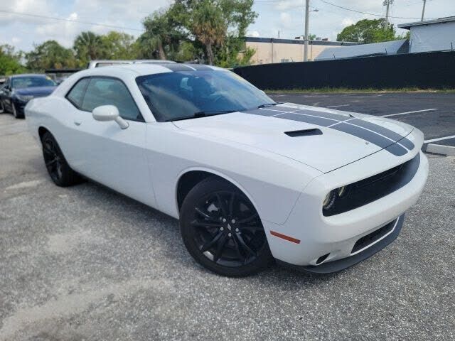 2017 DODGE Challenger