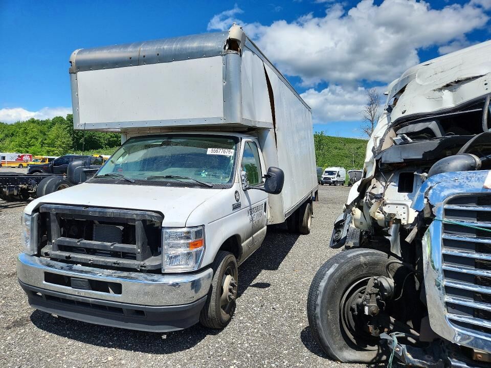 2024 FORD E-350