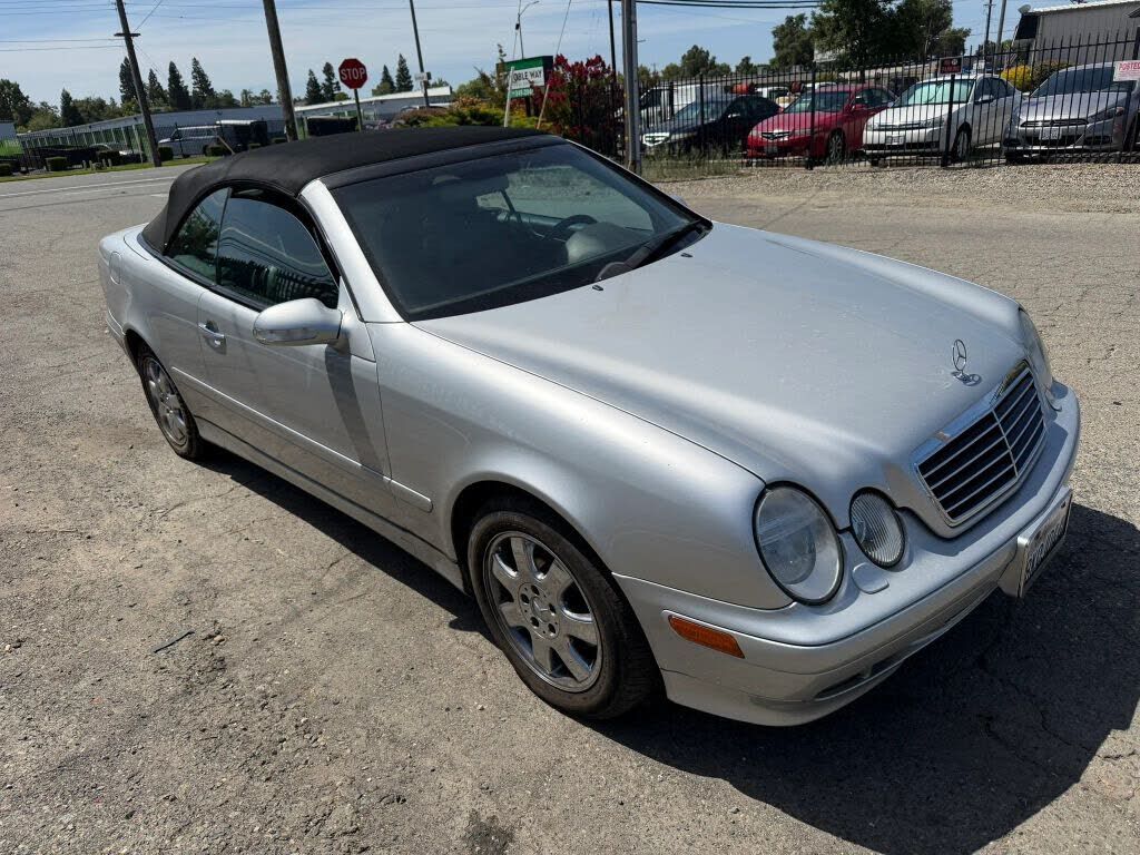 2003 MERCEDES-BENZ CLK-Class