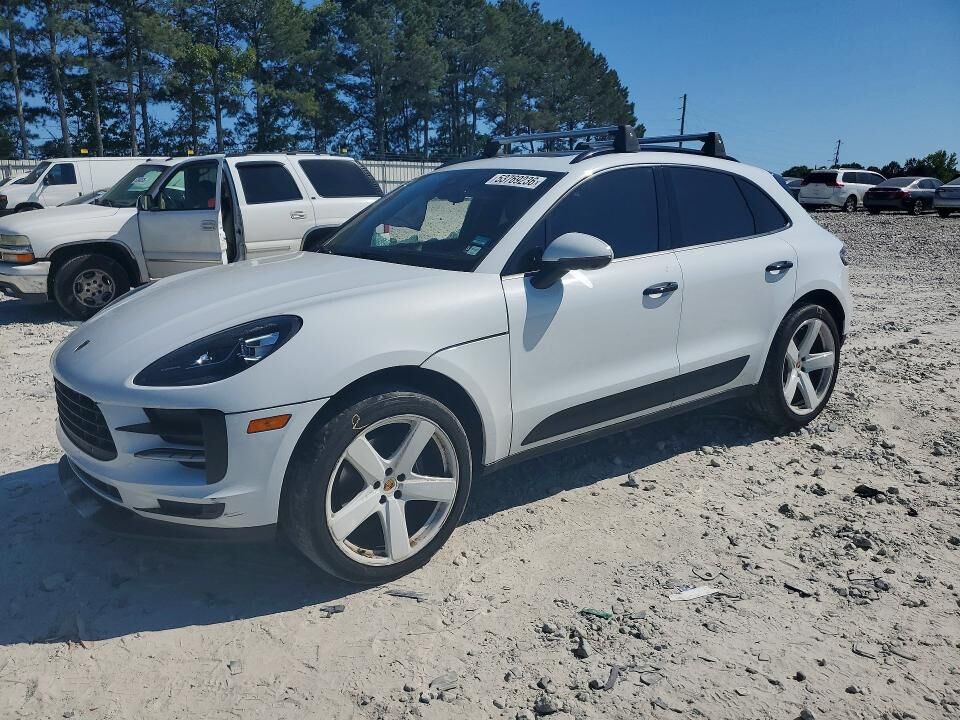 2020 PORSCHE Macan