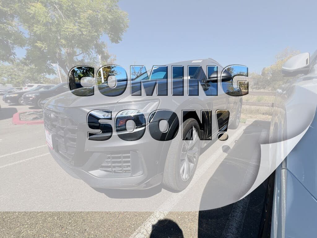 2023 AUDI Q8