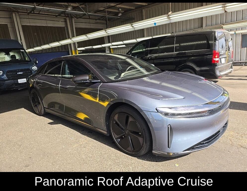 2025 LUCID Air