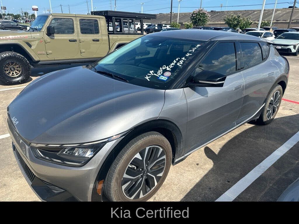 2023 KIA EV6