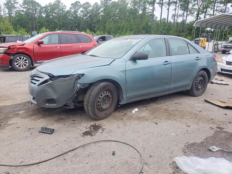 2010 TOYOTA Camry