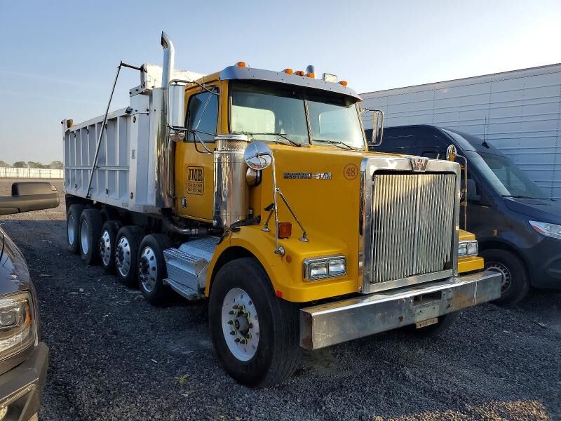 2003 WESTERN STAR 4900