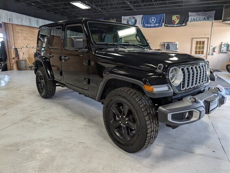 2025 JEEP Wrangler