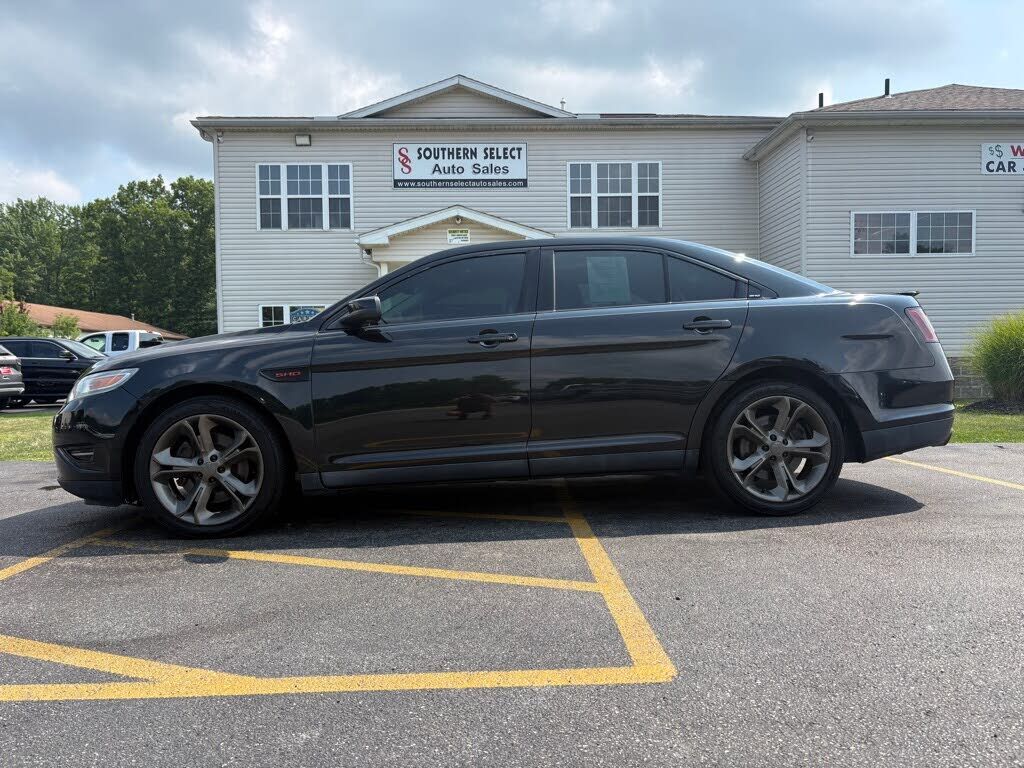 2011 FORD Taurus