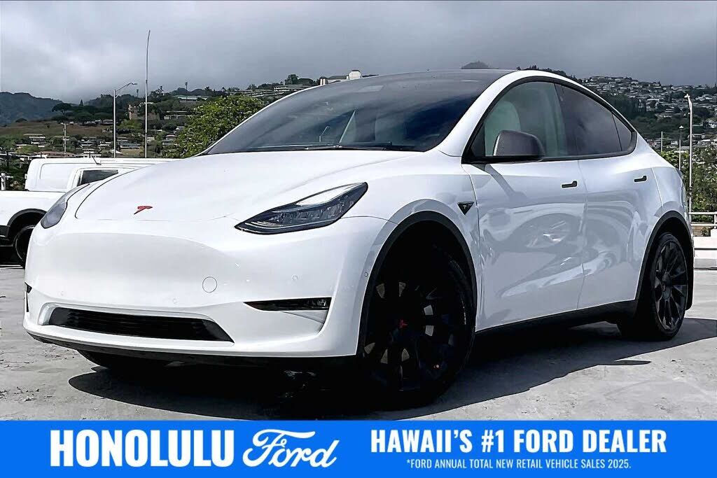 2021 TESLA Model Y