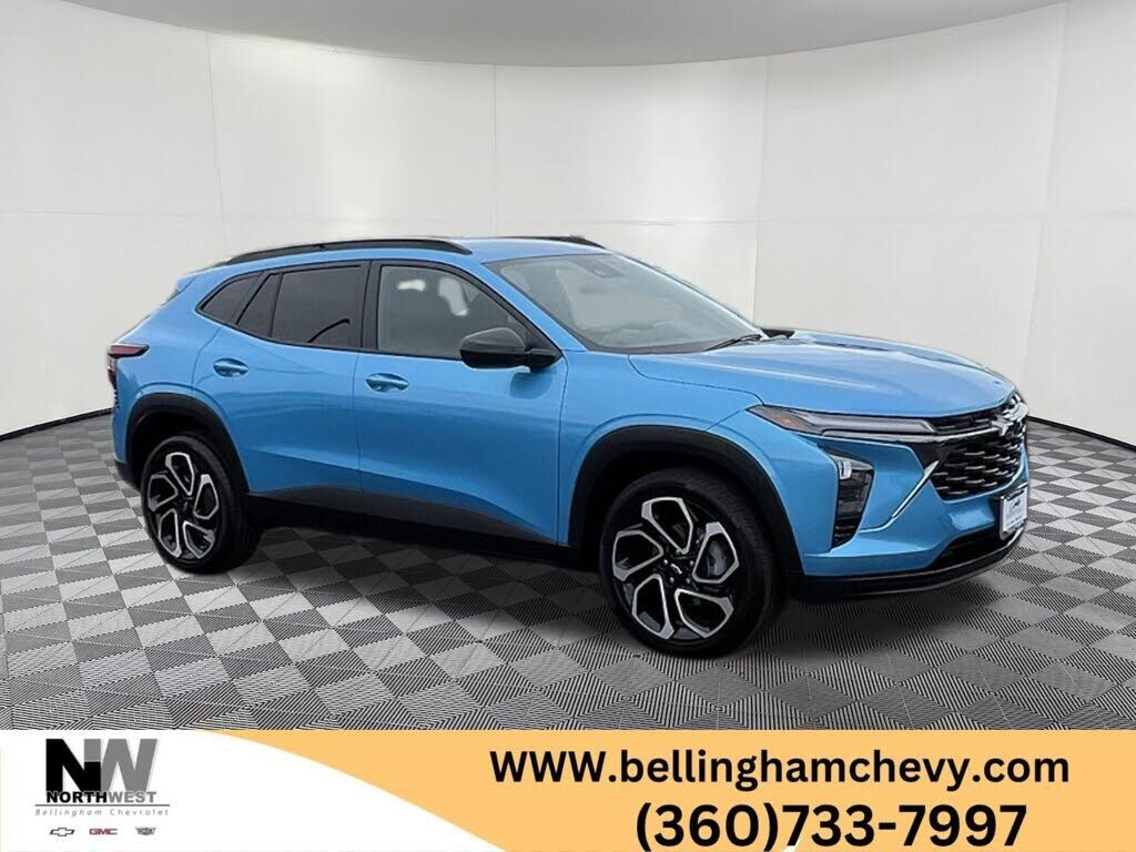 2025 CHEVROLET Trax