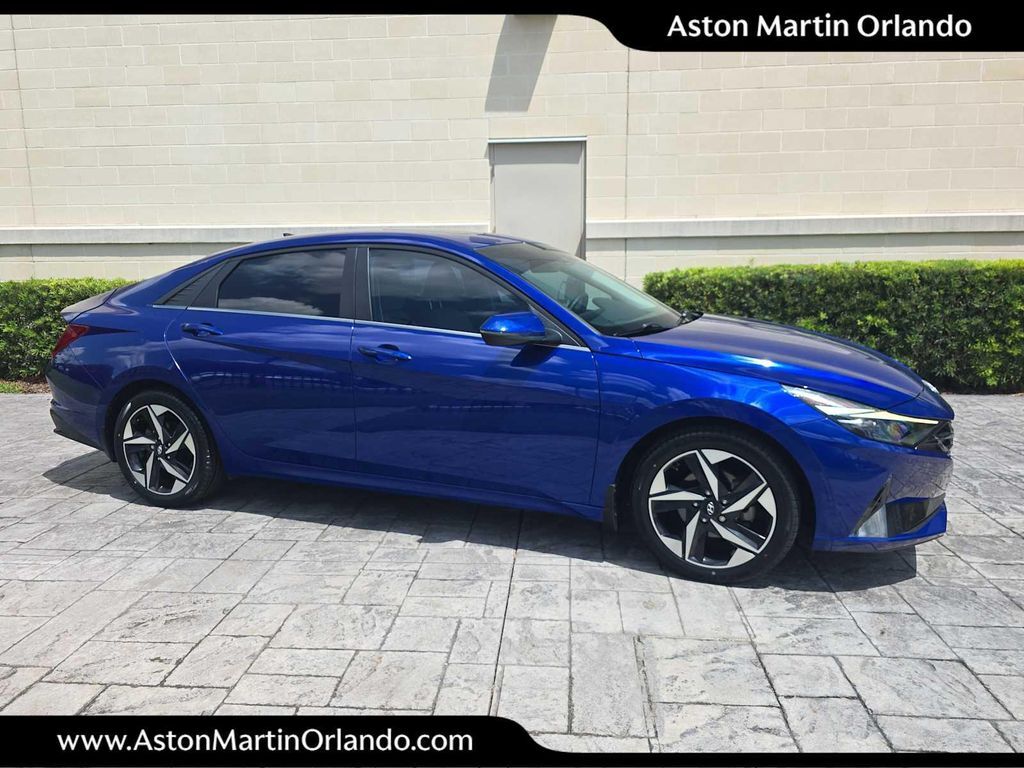 2023 HYUNDAI Elantra
