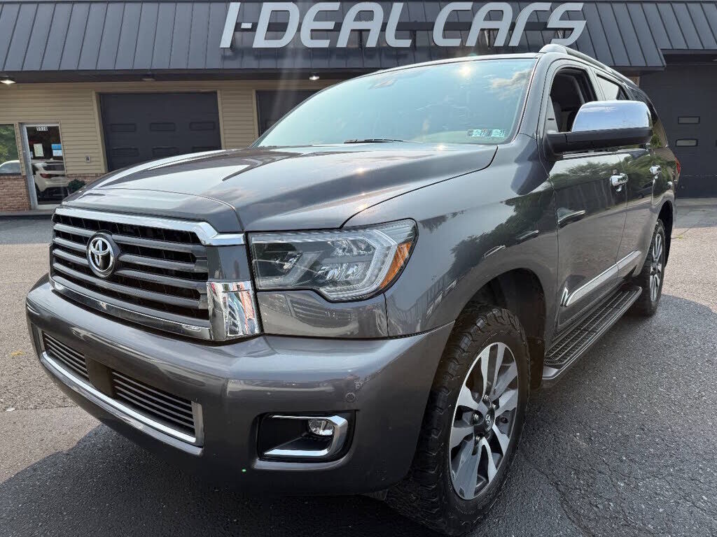 2018 TOYOTA Sequoia
