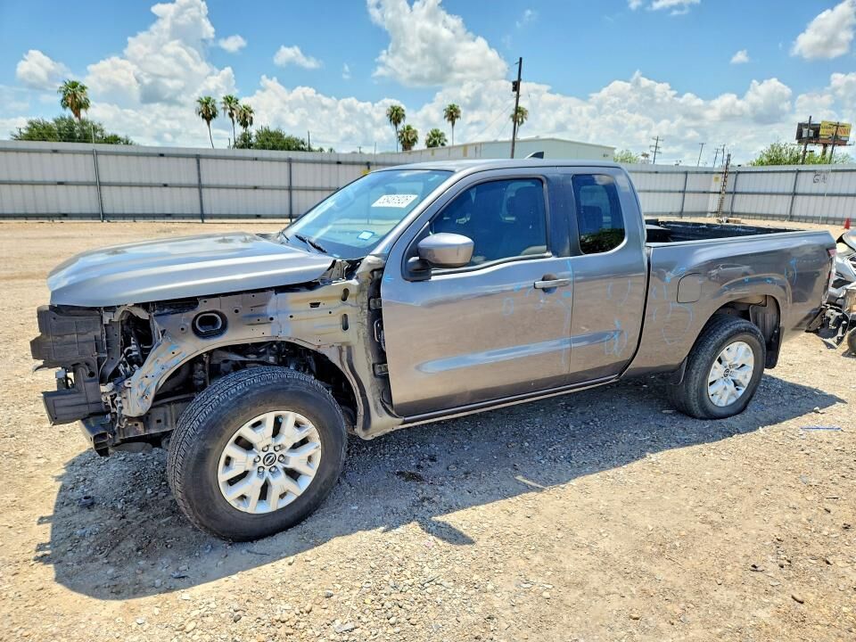 2022 NISSAN Frontier